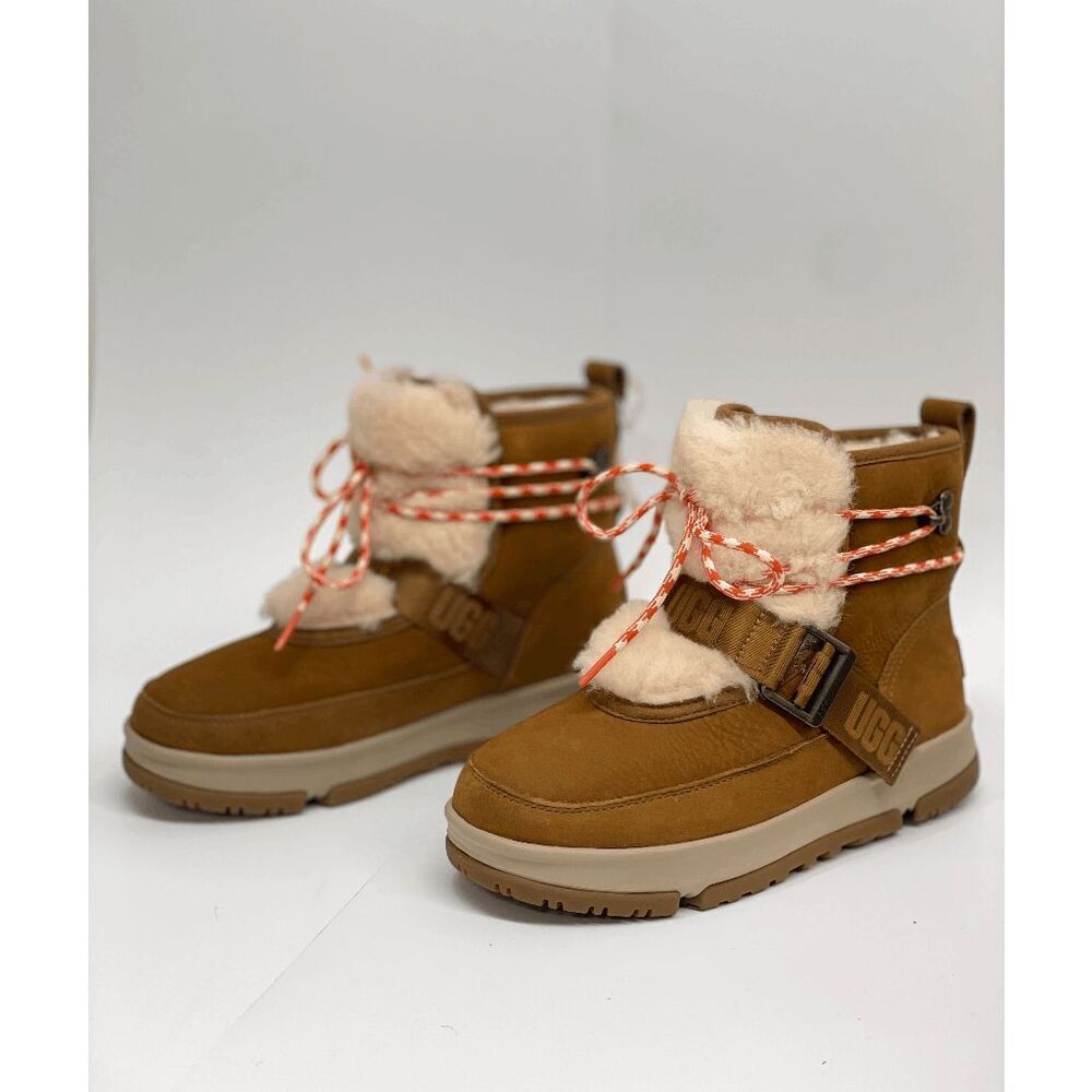 UGG Women's Classic Weather Hiker Boot - Chestnut 6.5M